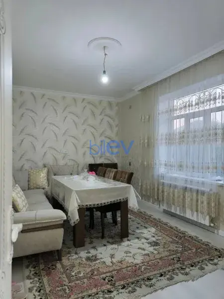 Kirayə (aylıq) 3 otaqlı Həyət evi  110m², Bakı
