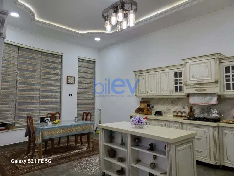 Satılır 5 otaqlı Bağ evi  240m², Bakı