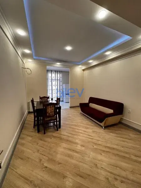 Kirayə (aylıq) 2 otaqlı Yeni Tikili  70m², Bakı