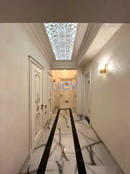 Aylıq Kirayə 3 otaqlı Yeni Tikili bina evi  127m², Bakı