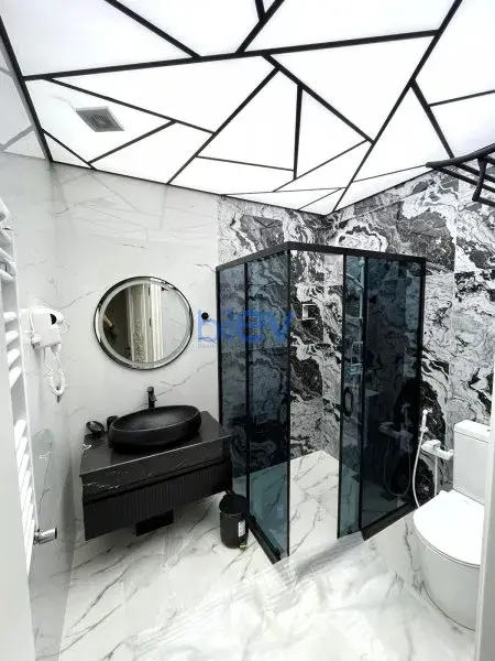 Aylıq Kirayə 3 otaqlı Yeni Tikili bina evi  127m², Bakı