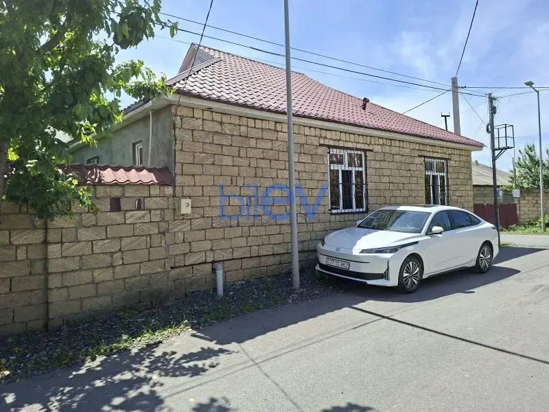 Kirayə (günlük) 3 otaqlı Bağ evi  200m², Qəbələ