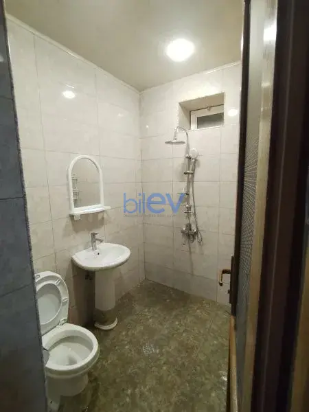 Aylıq Kirayə 4 otaqlı Həyət evi  98m², Bakı