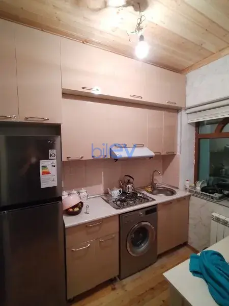 Aylıq Kirayə 4 otaqlı Həyət evi  98m², Bakı