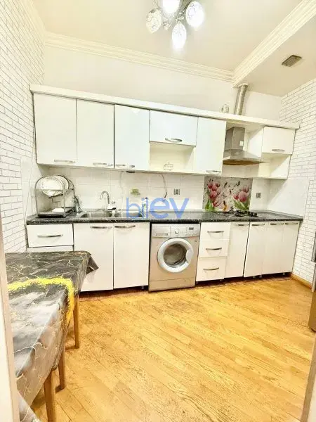 Kirayə (aylıq) 2 otaqlı Yeni Tikili  73m², Bakı