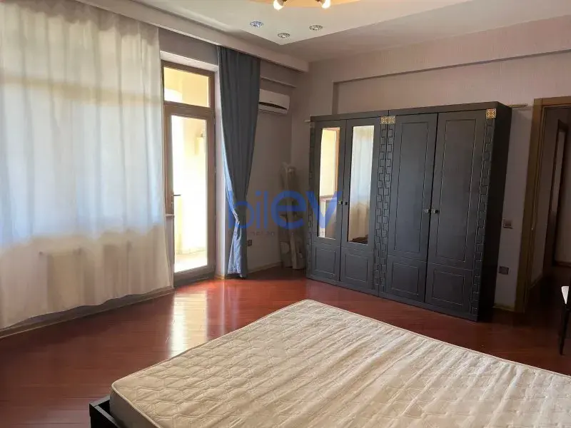Kirayə (aylıq) 2 otaqlı Yeni Tikili  85m², Bakı