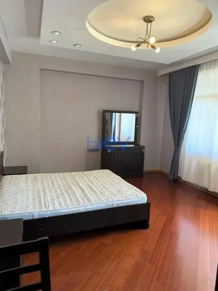 Kirayə (aylıq) 2 otaqlı Yeni Tikili  85m², Bakı