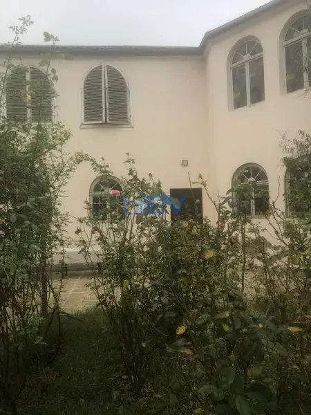 Satılır 9 otaqlı Bağ evi  340m², Bakı