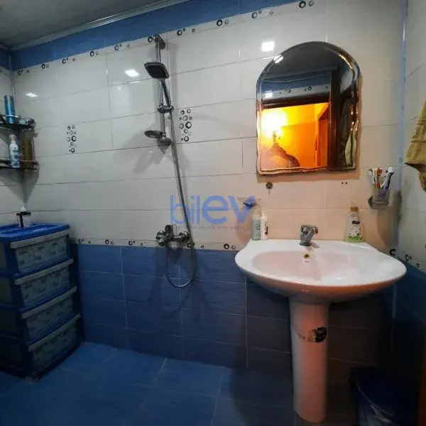 Kirayə (aylıq) 3 otaqlı Köhnə Tikili  65m², Bakı