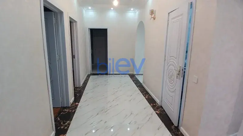 Satılır 4 otaqlı Yeni Tikili  178m², Bakı