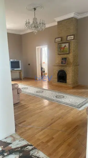 Satılır 6 otaqlı Bağ evi  290m², Bakı