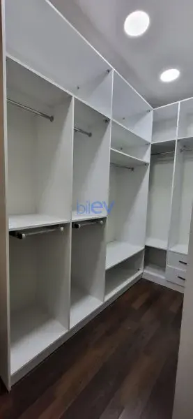 Kirayə (aylıq) 3 otaqlı Yeni Tikili  140m², Bakı