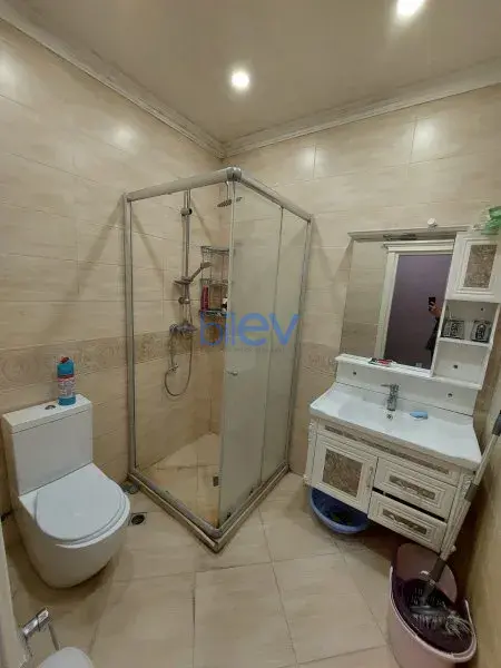 Kirayə (aylıq) 3 otaqlı Yeni Tikili  140m², Bakı