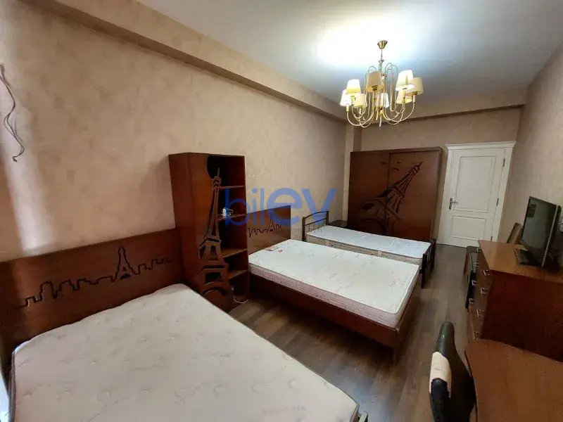 Kirayə (aylıq) 3 otaqlı Yeni Tikili  140m², Bakı