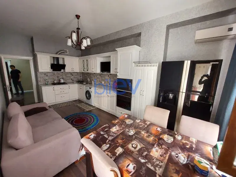 Kirayə (aylıq) 3 otaqlı Yeni Tikili  140m², Bakı