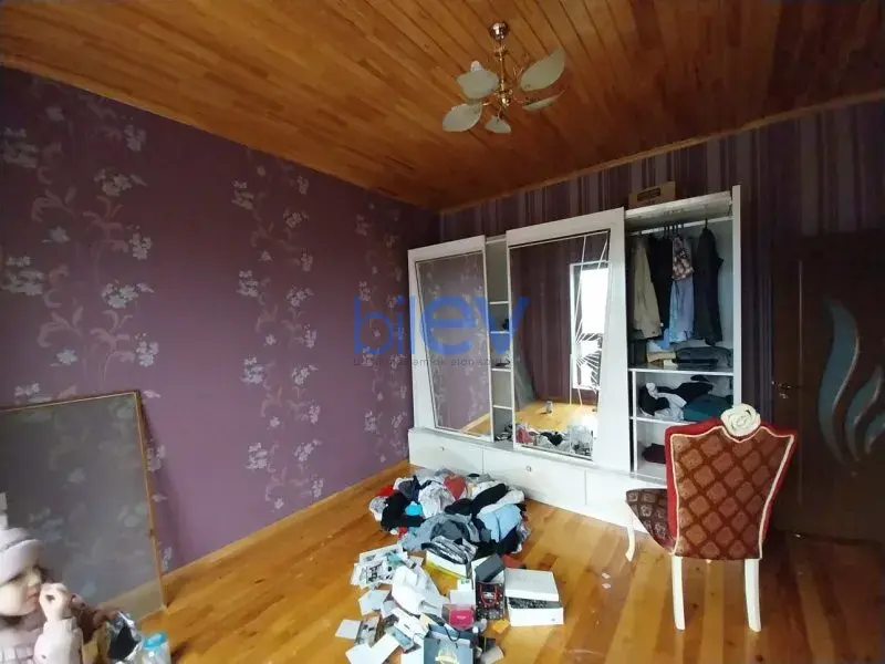 Satılır 8 otaqlı Həyət evi  450m², Bakı