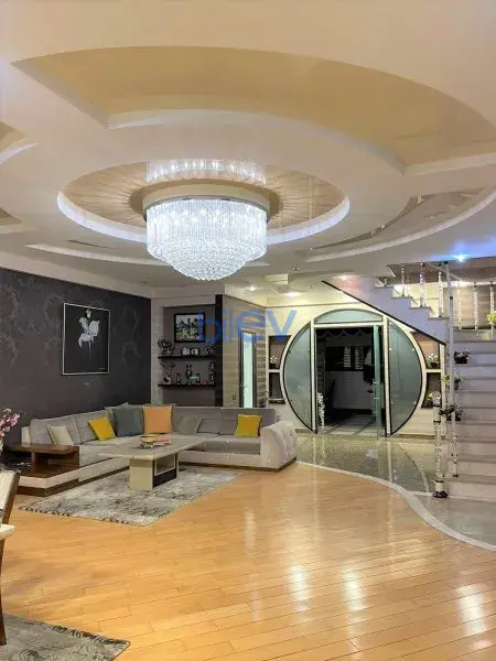Kirayə (aylıq) 4 otaqlı Yeni Tikili  260m², Bakı