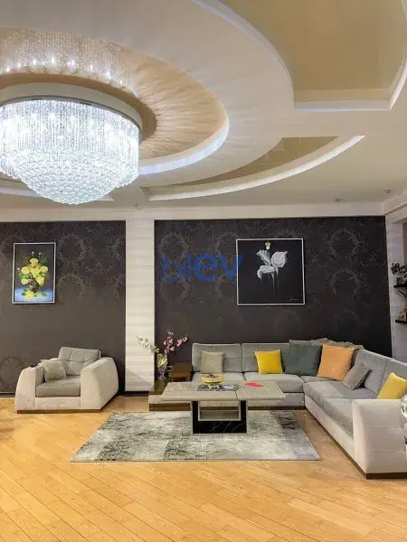 Kirayə (aylıq) 4 otaqlı Yeni Tikili  260m², Bakı