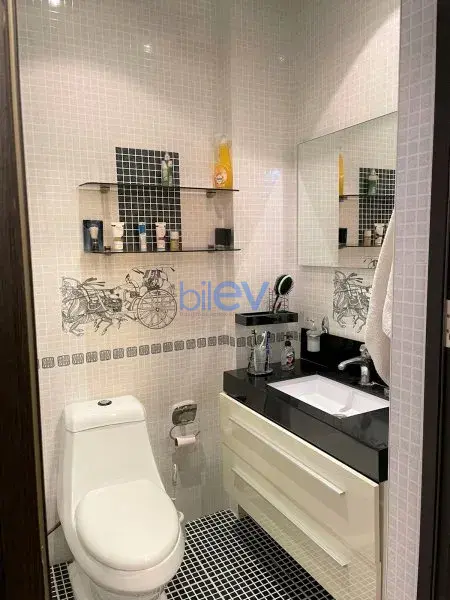 Kirayə (aylıq) 4 otaqlı Yeni Tikili  260m², Bakı