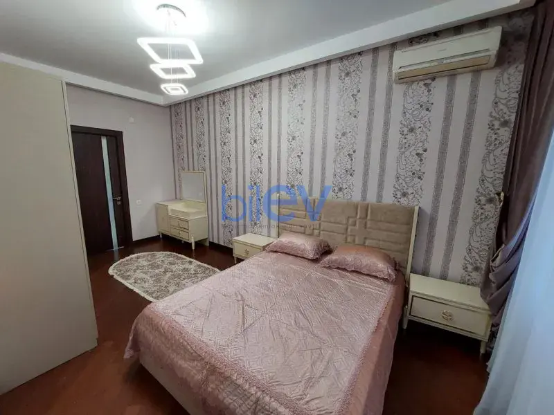 Kirayə (aylıq) 2 otaqlı Yeni Tikili  80m², Bakı