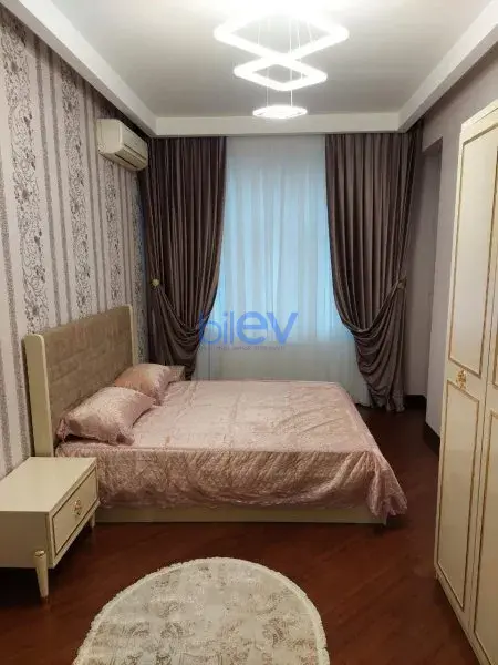 Kirayə (aylıq) 2 otaqlı Yeni Tikili  80m², Bakı