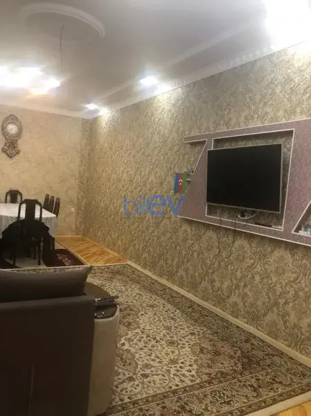 Satılır 5 otaqlı Həyət evi  200m², Bakı