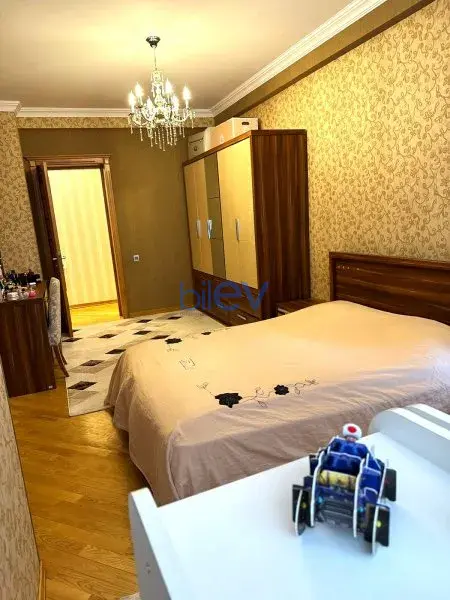 Kirayə (aylıq) 3 otaqlı Yeni Tikili  140m², Bakı