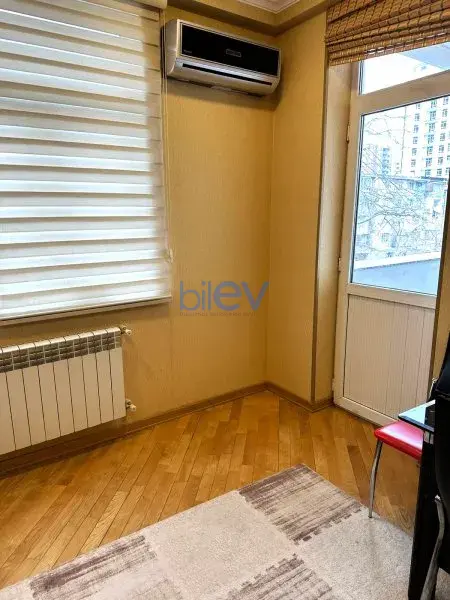 Kirayə (aylıq) 3 otaqlı Yeni Tikili  140m², Bakı
