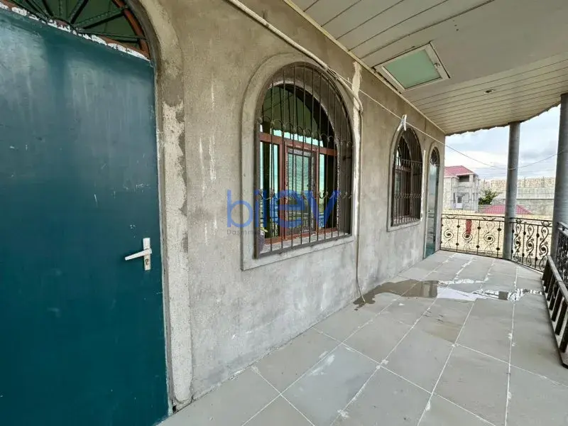 Satılır 5 otaqlı Həyət evi  200m², Bakı