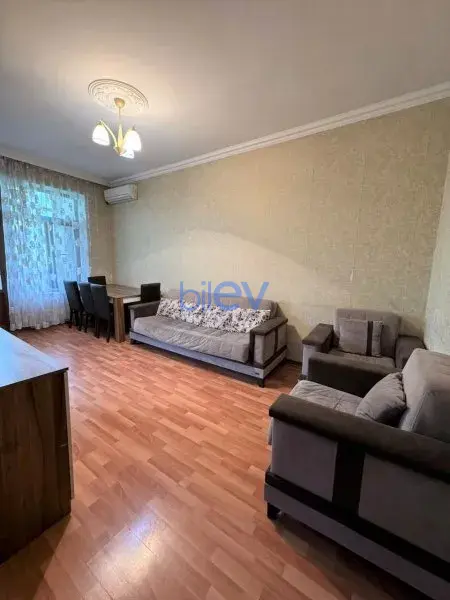 Kirayə (aylıq) 3 otaqlı Köhnə Tikili  75m², Bakı
