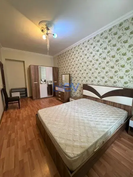 Kirayə (aylıq) 3 otaqlı Köhnə Tikili  75m², Bakı