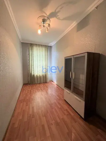 Kirayə (aylıq) 3 otaqlı Köhnə Tikili  75m², Bakı