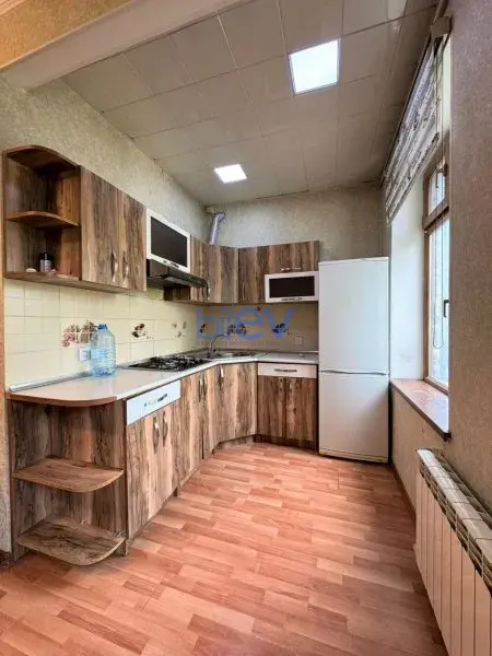 Kirayə (aylıq) 3 otaqlı Köhnə Tikili  75m², Bakı