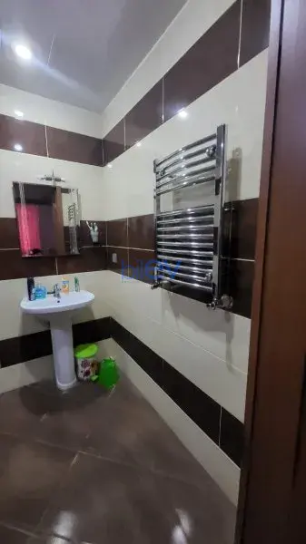 Satılır 3 otaqlı Yeni Tikili  128m², Bakı