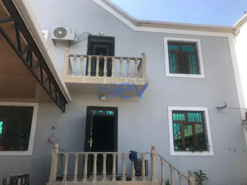 Satılır 5 otaqlı Həyət evi  200m², Bakı