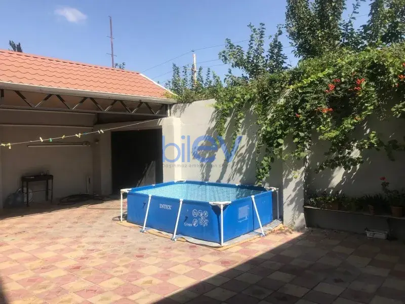 Satılır 5 otaqlı Həyət evi  200m², Bakı