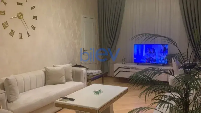 Satılır 2 otaqlı Yeni Tikili  68m², Bakı