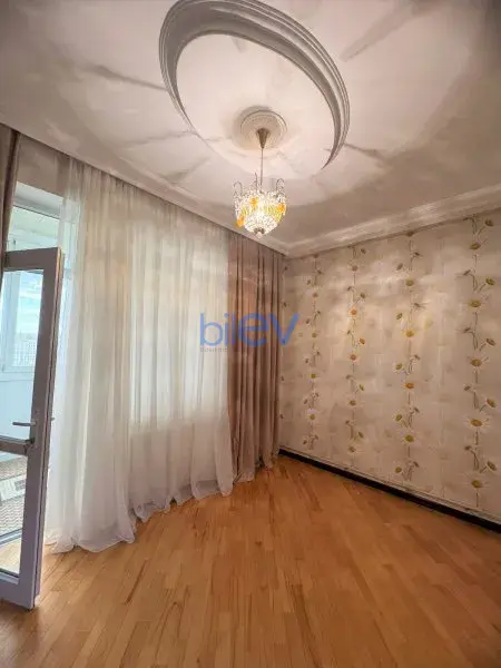 Kirayə (aylıq) 3 otaqlı Yeni Tikili  87m², Bakı