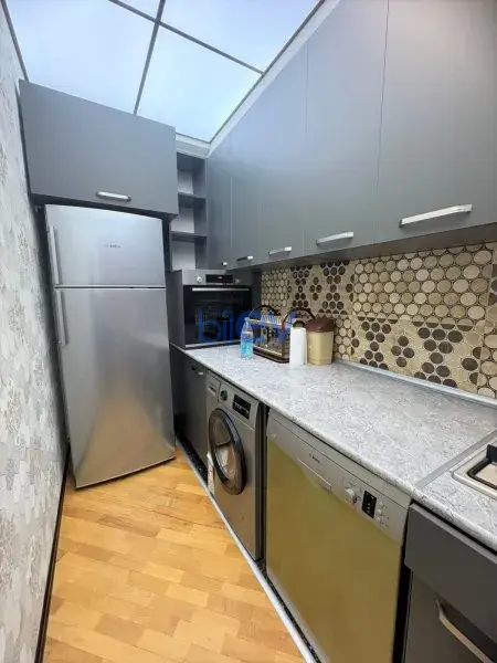 Kirayə (aylıq) 3 otaqlı Yeni Tikili  87m², Bakı
