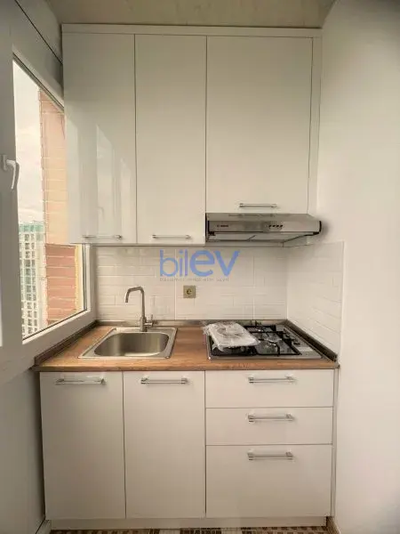 Kirayə (aylıq) 3 otaqlı Yeni Tikili  87m², Bakı