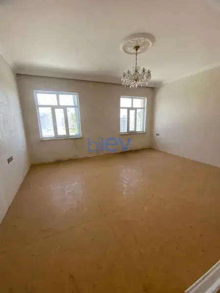 Kirayə (aylıq) 4 otaqlı Həyət evi  220m², Bakı