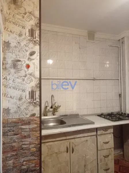 Satış 2 otaqlı Köhnə Tikili bina evi  50m², Bakı