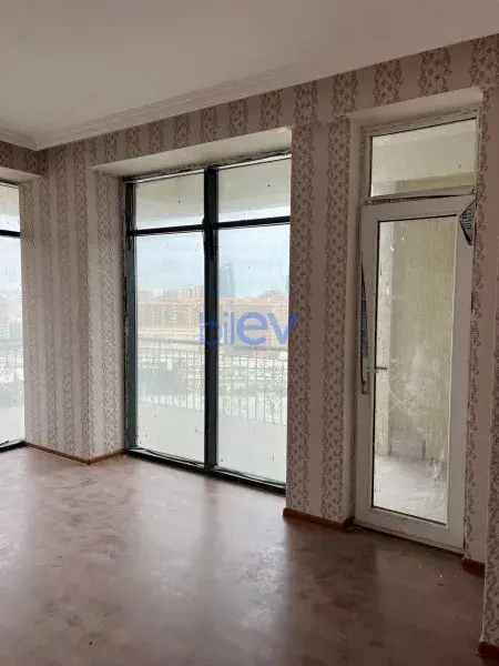 Satış 2 otaqlı Yeni Tikili bina evi  102m², Bakı