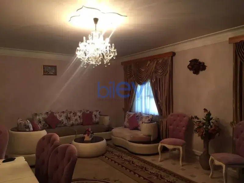 Satış 10 otaqlı Villa  550m², Bakı