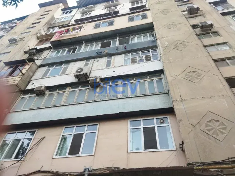 Satış 5 otaqlı Köhnə Tikili bina evi  109m², Bakı