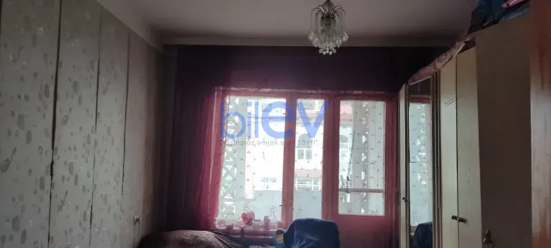 Satış 5 otaqlı Köhnə Tikili bina evi  109m², Bakı