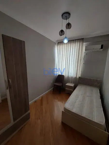 Aylıq Kirayə 3 otaqlı Yeni Tikili bina evi  87m², Bakı