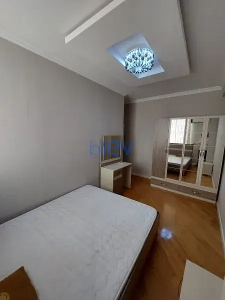 Aylıq Kirayə 3 otaqlı Yeni Tikili bina evi  87m², Bakı