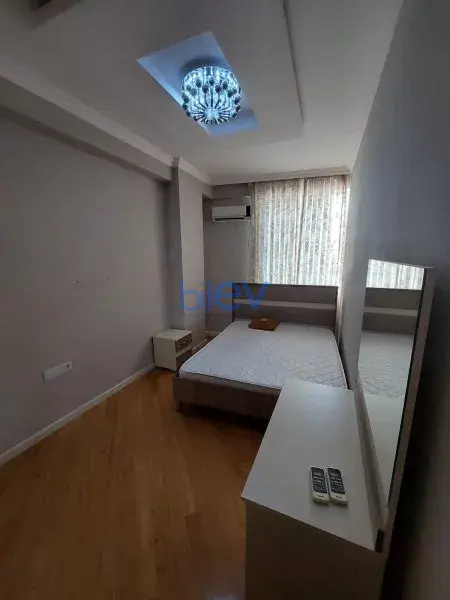 Aylıq Kirayə 3 otaqlı Yeni Tikili bina evi  87m², Bakı