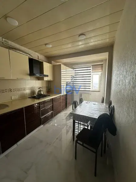 Satış 3 otaqlı Köhnə Tikili bina evi  80m², Bakı